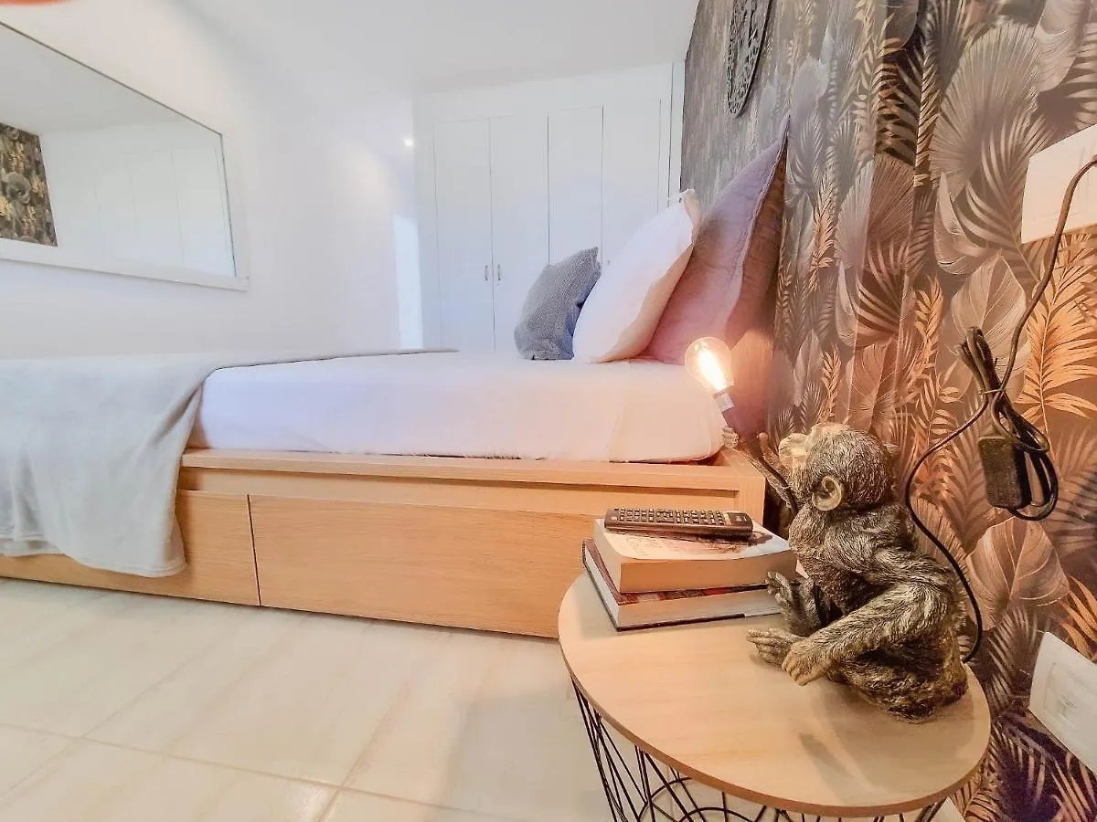 Sea Point Holiday House San Miguel de Abona 0*,  Spain
